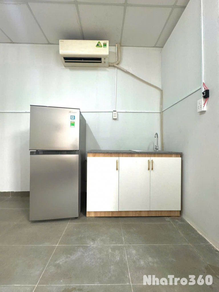 Cho thuê căn hộ Studio Ban công thoáng Full NT Q10 gần Vạn Hạnh Mall, ĐH Huflit