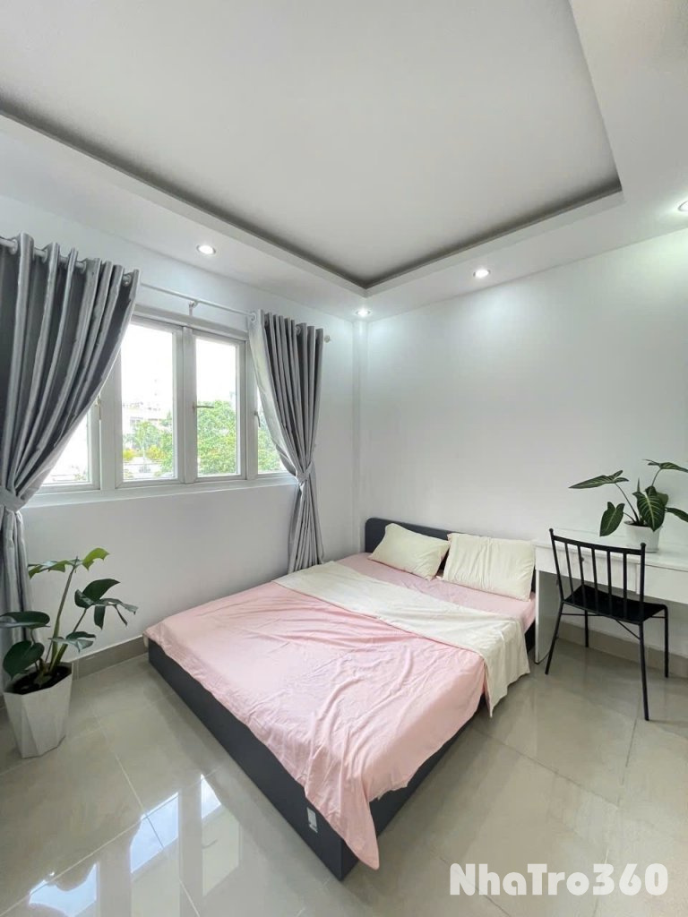 Cho thuê căn hộ Studio Cửa sổ thoáng Full NT Q1 gần phố Bùi Viện, cầu Nguyễn Văn Cừ, Nowzone