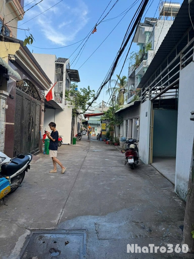 CHO THUÊ KHO MỚI 100% - GÁC RỘNG - HẺM XE TẢI Q12