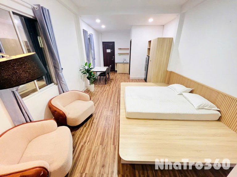 CĂN HỘ BAN CÔNG FULL NỘI THẤT QUẬN 4 GẦN CẦU KHÁNH HỘI