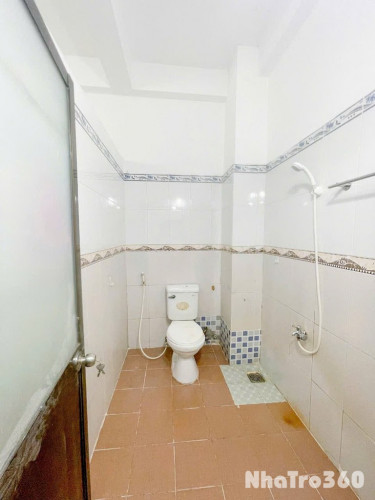 Full nội thất, giá chỉ 3tr ngay Tên Lửa, thoáng