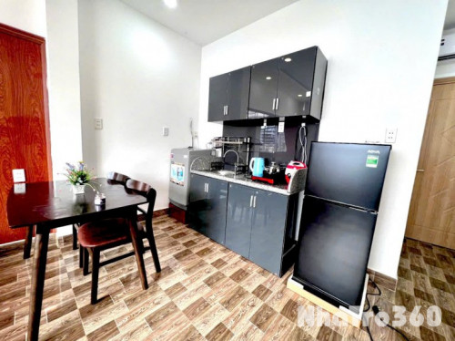 CĂN HỘ CÓ CỬA SỔ FULL NỘI THẤT QUẬN 1