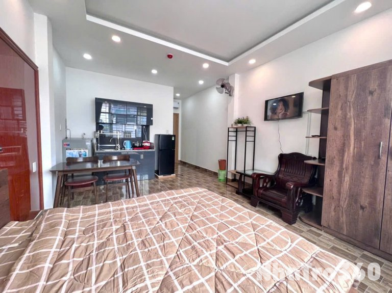 CĂN HỘ CÓ CỬA SỔ FULL NỘI THẤT QUẬN 1