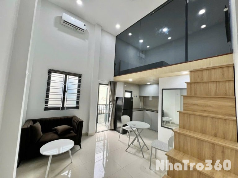 DUPLEX CAO 2M BAN CÔNG GẦN SÂN BAY TSN TÂN BÌNH