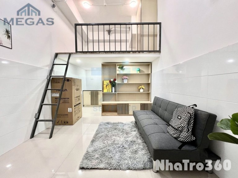 100% gác cao, Full nội thất, ngay ngã tư 4 xã