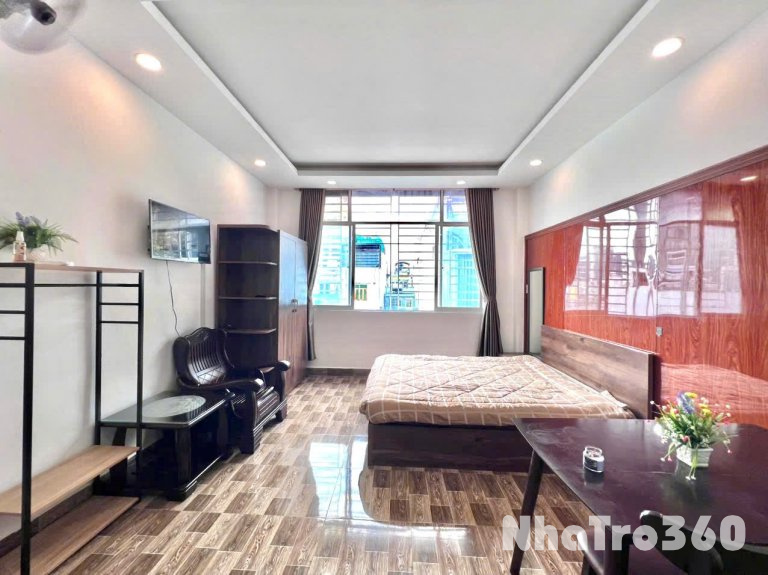 CĂN HỘ CÓ CỬA SỔ FULL NỘI THẤT QUẬN 1