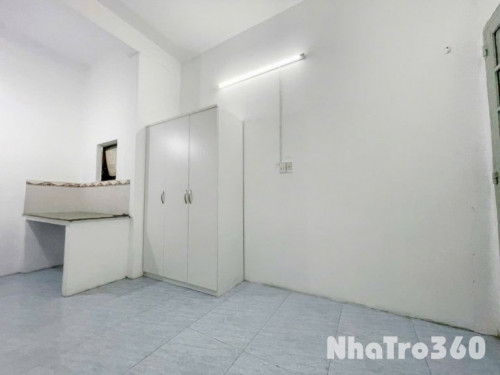 Full nội thất, giá chỉ 2tr8, ngay Tên Lửa