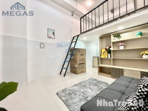 100% gác cao, Full nội thất, ngay ngã tư 4 xã