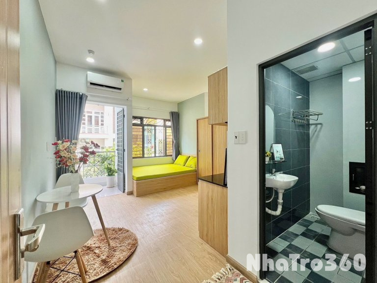 STUDIO BAN CÔNG 35M2 NGÃ TƯ BẢY HIỀN TÂN BÌNH