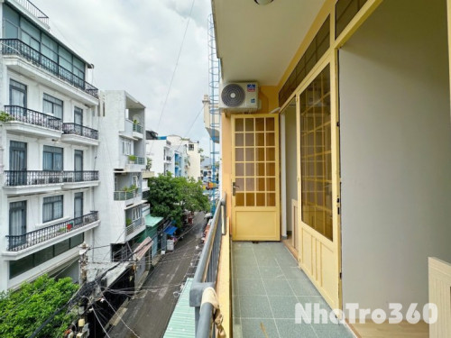 Căn 2PN full nội thất ban công siêu rộng