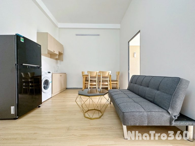 Căn 2PN full nội thất ban công siêu rộng