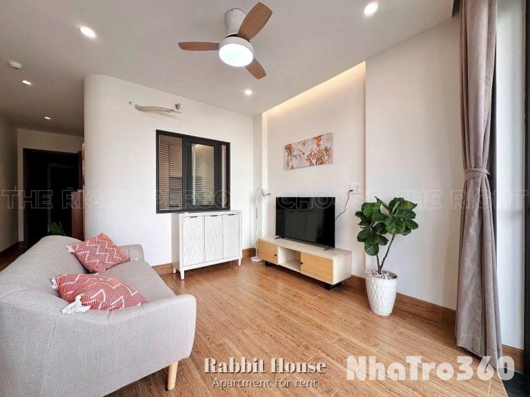 Căn hộ full nội thất máy giặt riêng cửa sổ thoáng Quận 1
