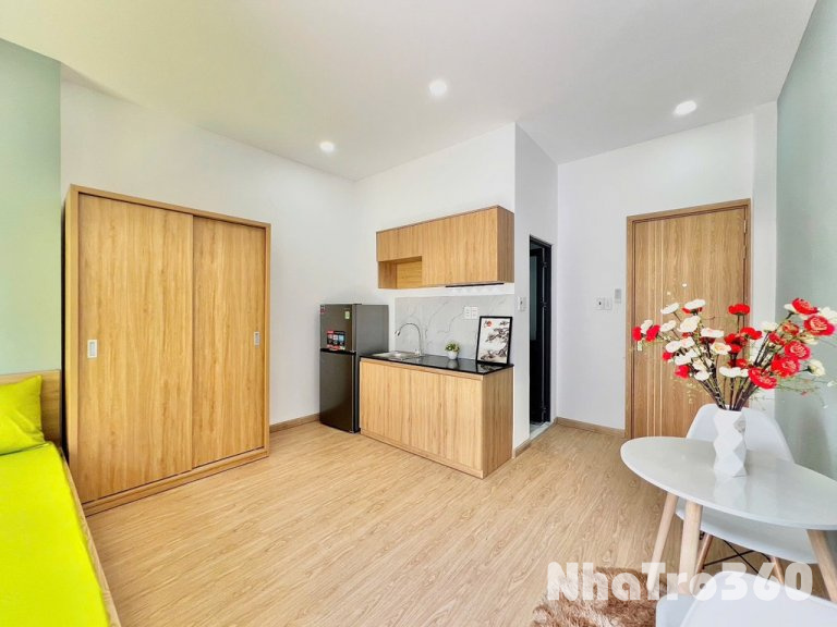 STUDIO BAN CÔNG 35M2 NGÃ TƯ BẢY HIỀN TÂN BÌNH