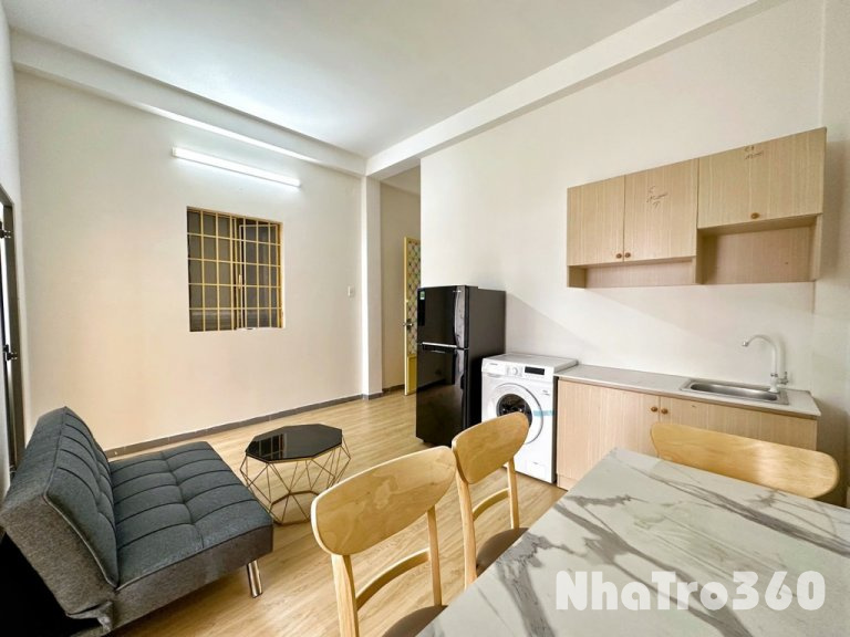 Căn 2PN full nội thất ban công siêu rộng