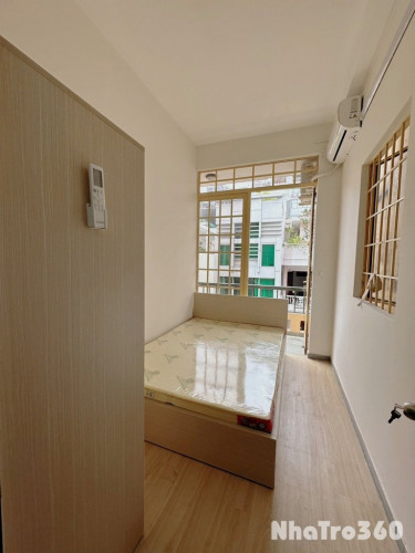 Căn 2PN full nội thất ban công siêu rộng