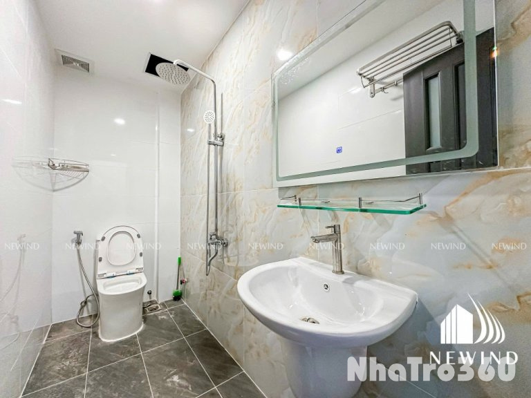 Căn hộ full nội thất ban công Đường số 16 Quận 4