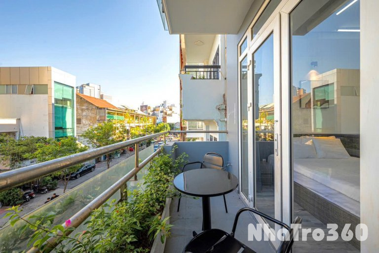 CĂN HỘ 1PN BAN CÔNG FULL NỘI THẤT TẠI Q1