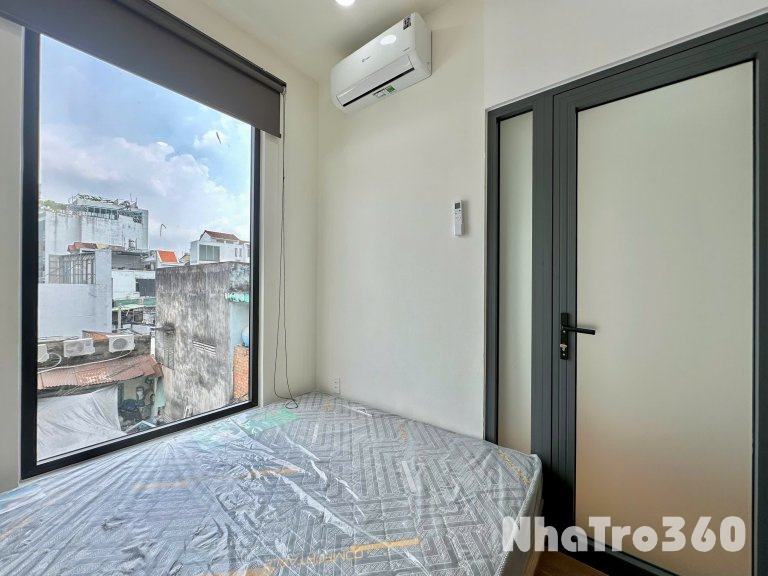 Cho thuê căn hộ 1PN Ban công Q10 ngay cư xá Bắc Hải, gần công viên Lê Thị Riêng