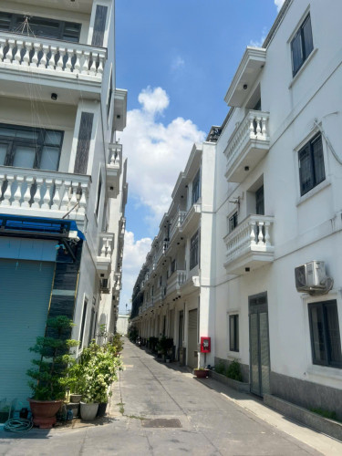 CHO THUÊ NHÀ 1 TRỆT 2 LẦU, 4PN, 80M2, KHU DÂN CƯ ĐẠI PHÁT RIVERSIDE BÌNH CHÁNH