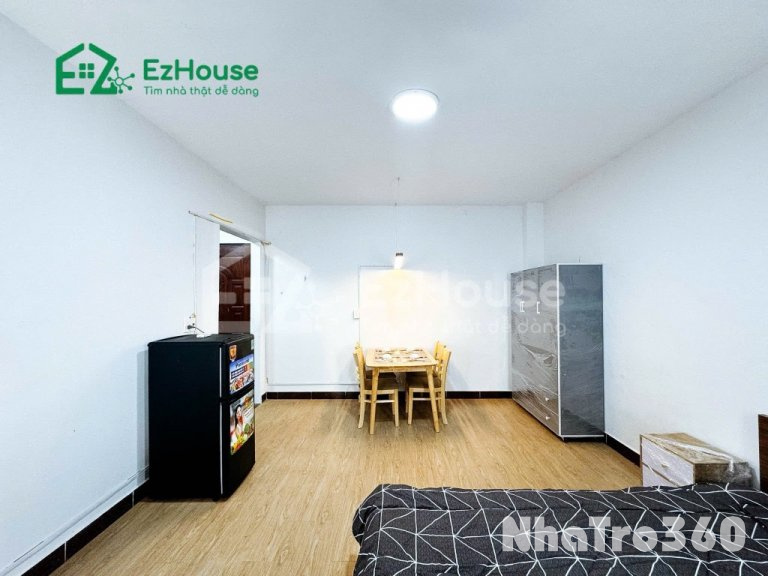 Tách bếp, máy giặt riêng, Full nội thất, cửa sổ