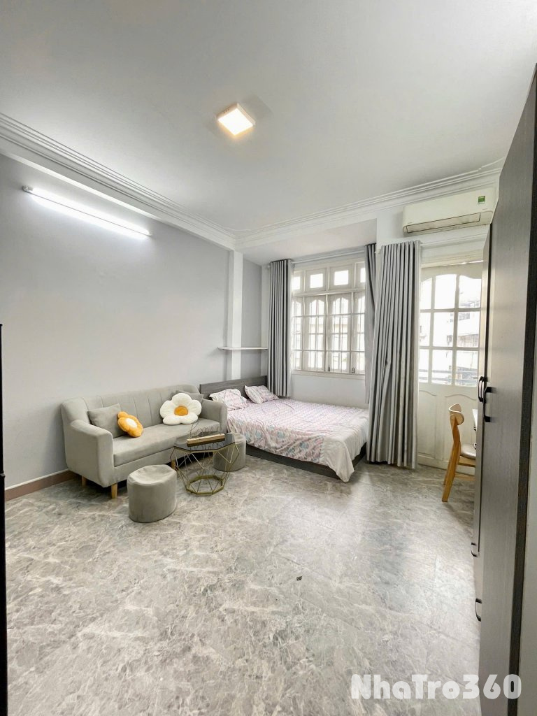 CĂN HỘ BAN CÔNG FULL NỘI THẤT QUẬN 1 GẦN CẦU ĐIỆN BIÊN PHỦ