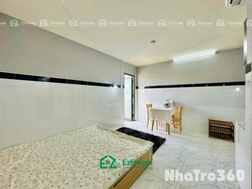 Phòng full nội thất, ban công, giá rẻ