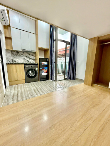 (Hiếm) Phòng Studio - Gác xép mới khai trương tại ngõ 164 Đê La Thành (nhỏ) - Có máy giặt riêng