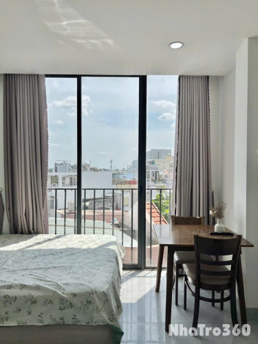 STUDIO BAN CÔNG FULL NỘI THẤT