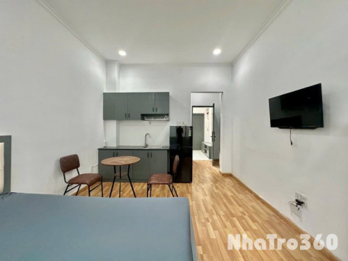 STUDIO cửa sổ full nội thất ngay trung tâm Quận 7