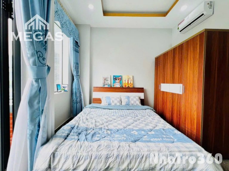 Ngay công viên Phú Lâm, ban công, Full nội thất