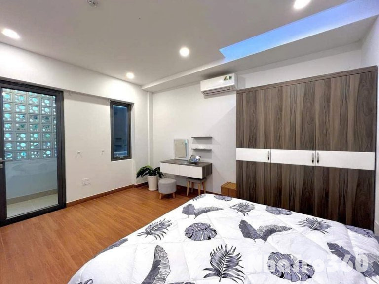 Cho thuê căn hộ 1PN, ban công, Q1 || đường Hồ Hảo Hớn || gần Công Viên 23 Tháng 9, ĐH Văn Lang, cầu Ông Lãnh