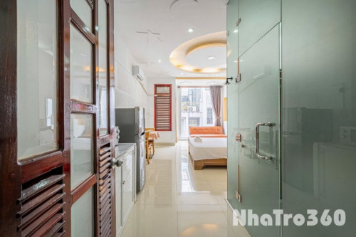 Cho thuê căn hộ ban công, Q1 || đường Cô Giang || gần ĐH Văn Lang, CV 23 Tháng 9, cầu Ông Lãnh