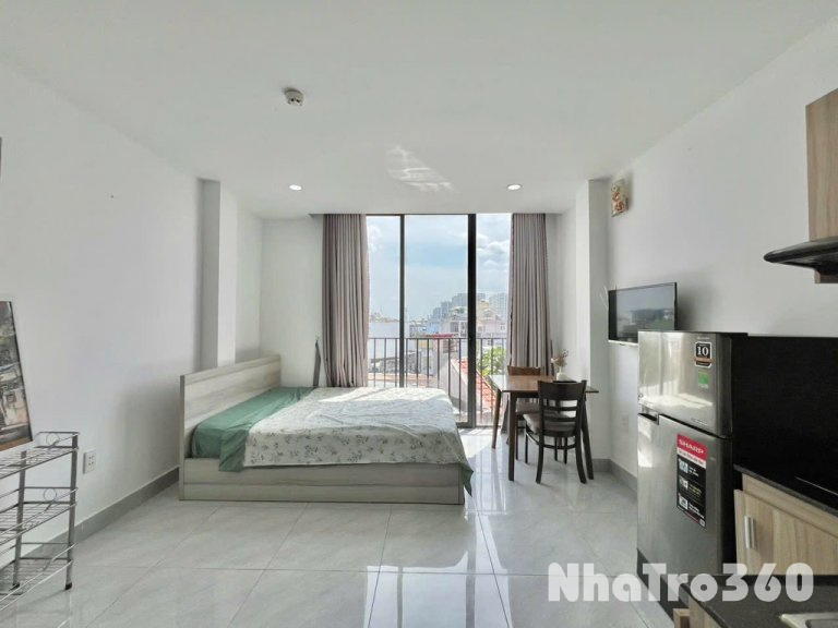 STUDIO BAN CÔNG FULL NỘI THẤT