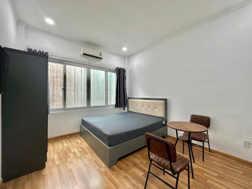 STUDIO cửa sổ full nội thất ngay trung tâm Quận 7