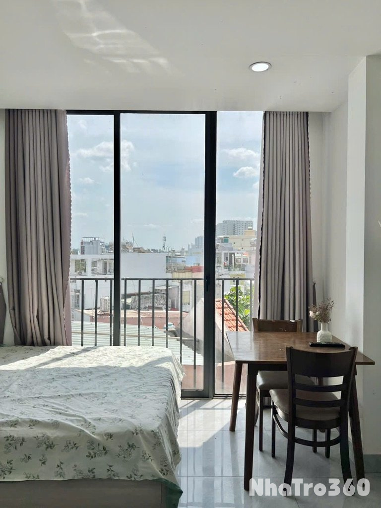 STUDIO BAN CÔNG FULL NỘI THẤT