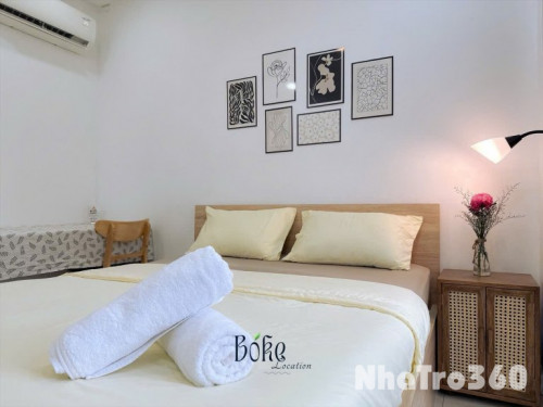 Phòng ban công trống sẵn ở liền ngay sân bay TSN