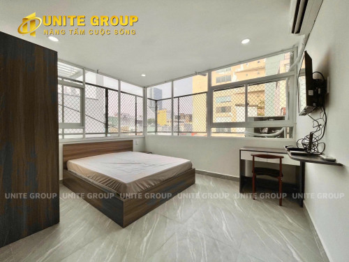 CĂN HỘ CỬA SỔ TÁCH BẾP FULL NỘI THẤT QUẬN 1 GẦN CẦU CALMETTE