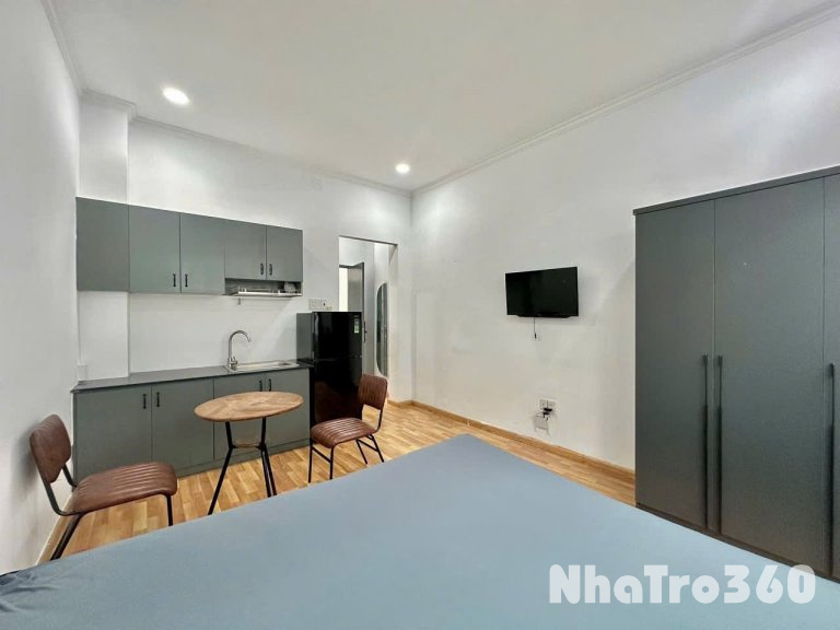 STUDIO cửa sổ full nội thất ngay trung tâm Quận 7