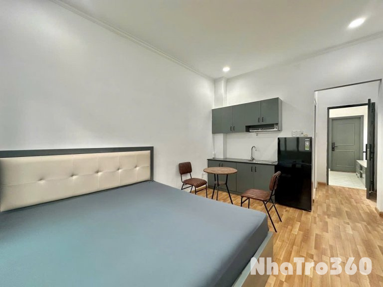 STUDIO cửa sổ full nội thất ngay trung tâm Quận 7