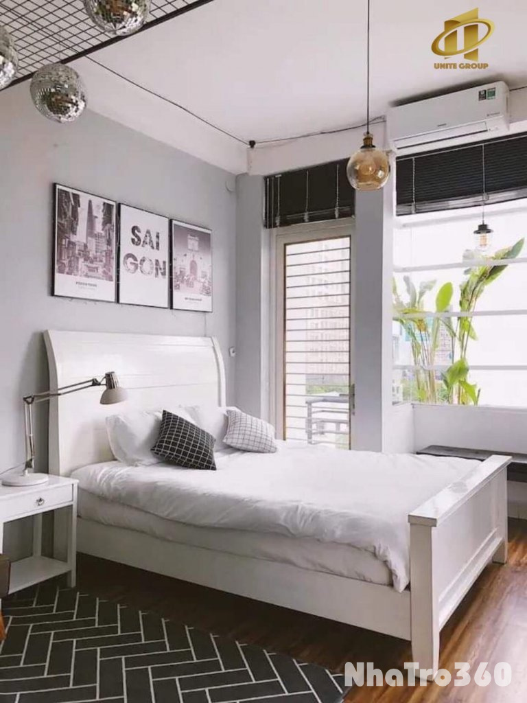 Cho thuê căn hộ ban công, Q4 || Đường Đoàn Như Hài || gần Đại Học Luật, cầu Calmette, chợ Xóm Chiếu