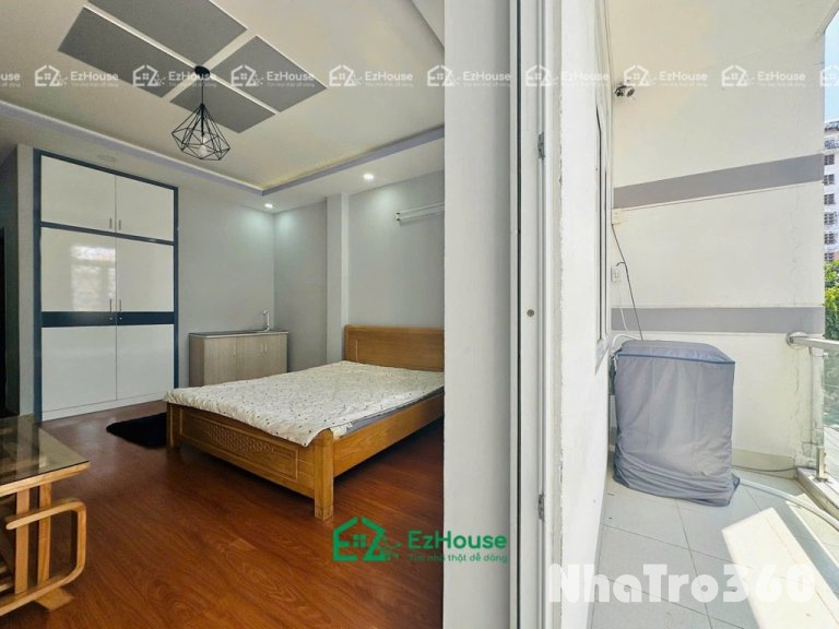 Phòng full nội thất, ban công, máy giặt riêng