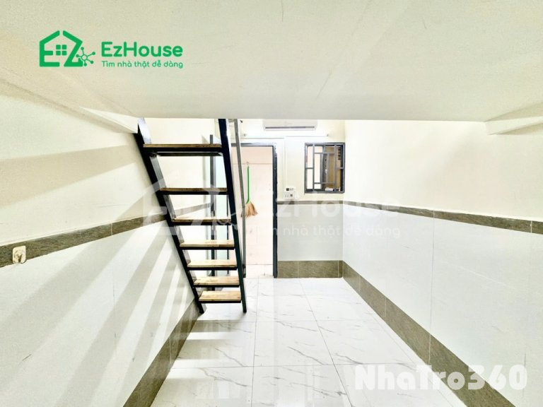 Gác cao, giá đang giảm sâu, ngay ngã tư 4 xã