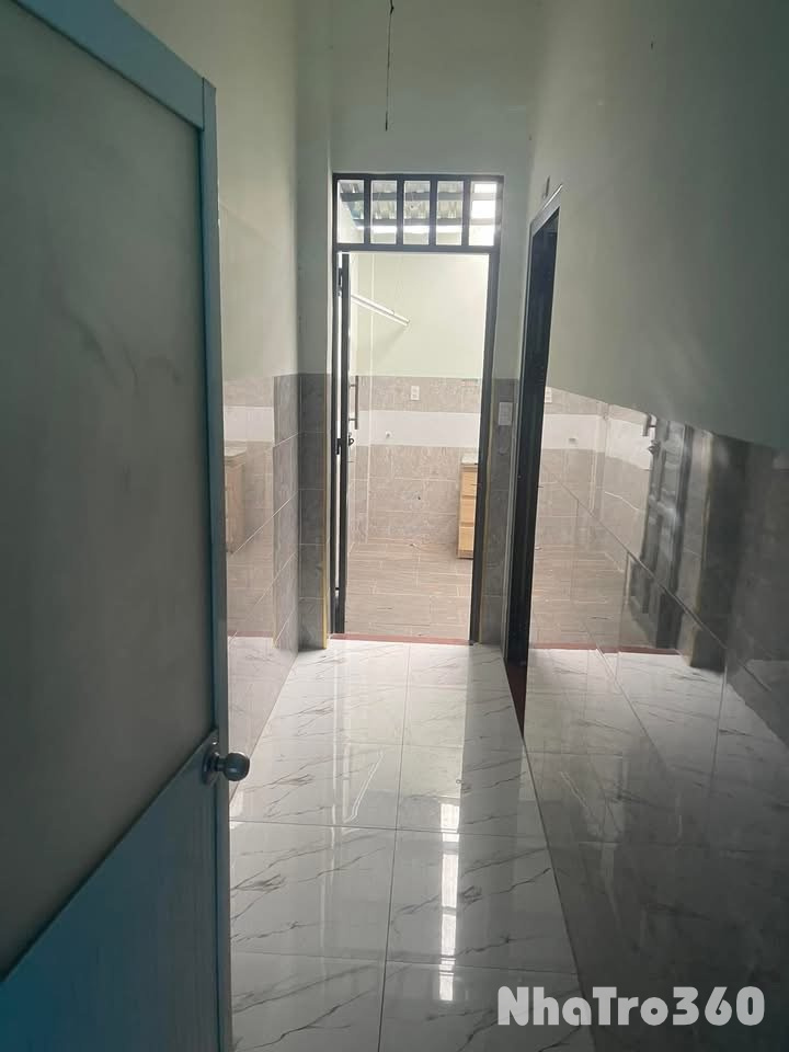 Phòng tầng trệt sạch đẹp, an ninh tốt