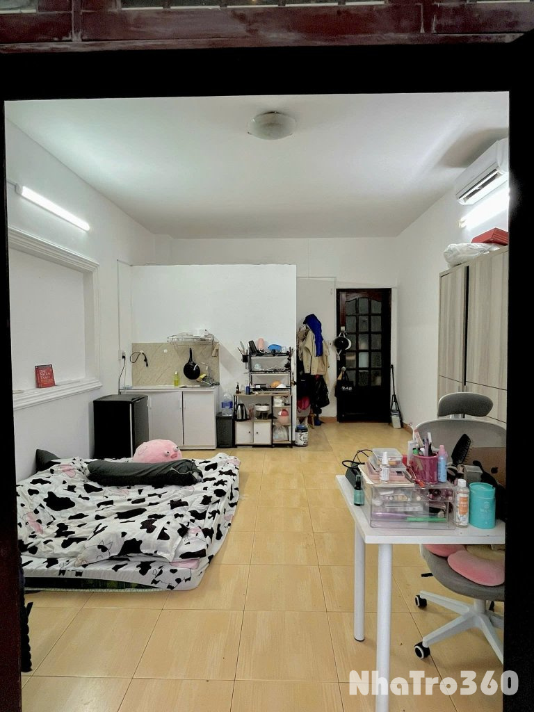 Căn Hộ Ban Công, Full Nội Thất, Crescent Mall, Go Nguyễn Thị Thập, Đại Học Tôn Đức Thắng, Rmit Quận 7