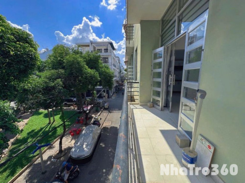 Cho thuê căn hộ 1PN, ban công, Q4 || Đường Vĩnh Hội || gần Đại Học Nguyễn Tất Thành, cầu Kênh Tẻ