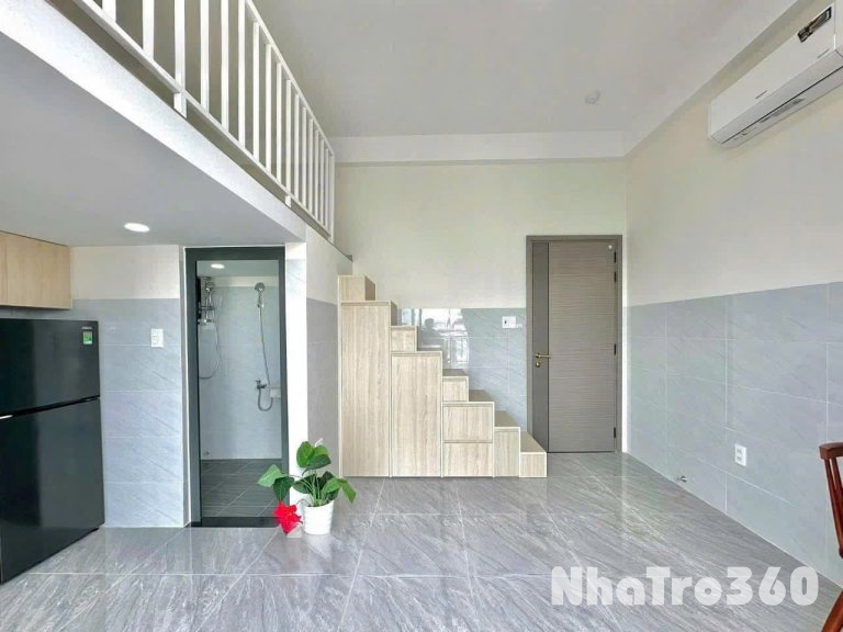 DUPLEX ban công full nội thất gần ĐH Tôn Đức Thắng , Sunrise City