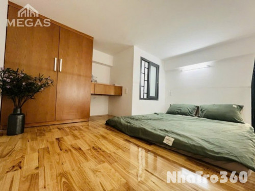 Phòng full nội thất, cửa sổ, giá rẻ