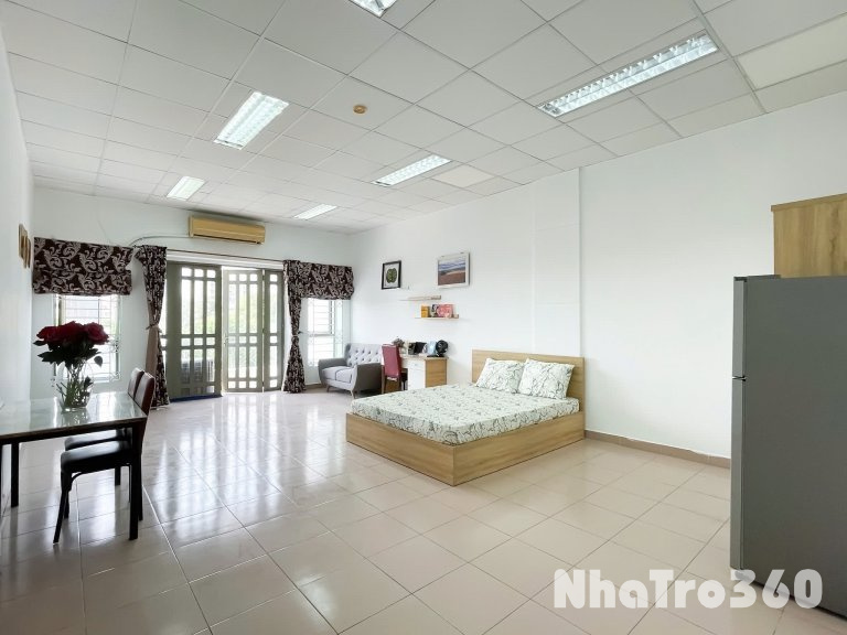 Căn Hộ Studio Ban Công 45m2 Gần Crescent Mall, Đại Học Tôn Đức Thắng, UFM, Lotte Mart Quận 7