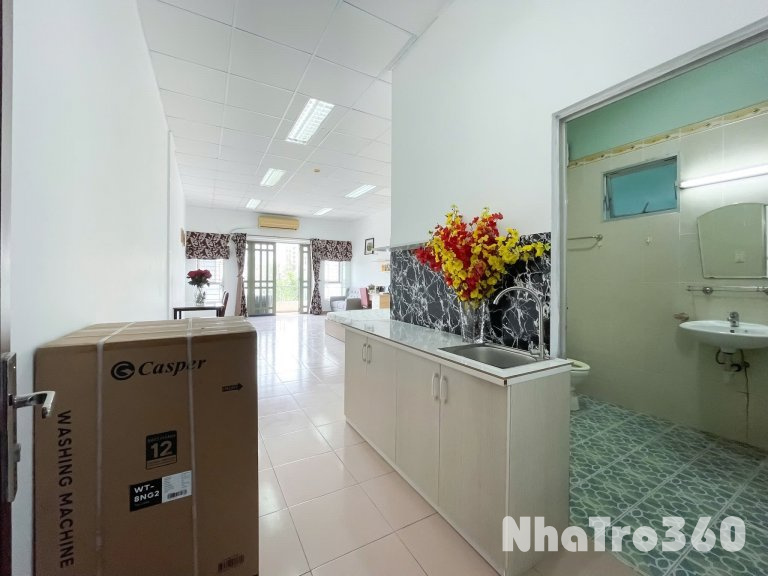 Căn Hộ Studio Ban Công 45m2 Gần Crescent Mall, Đại Học Tôn Đức Thắng, UFM, Lotte Mart Quận 7