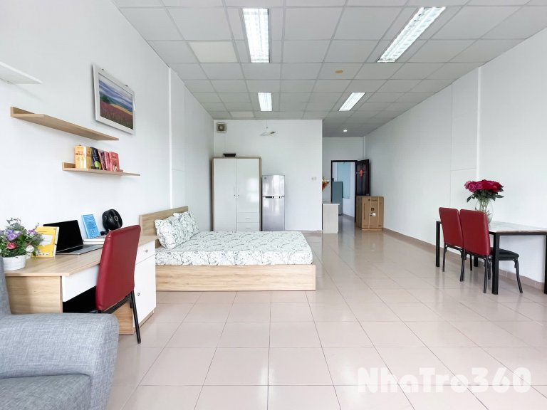 Căn Hộ Studio Ban Công 45m2 Gần Crescent Mall, Đại Học Tôn Đức Thắng, UFM, Lotte Mart Quận 7